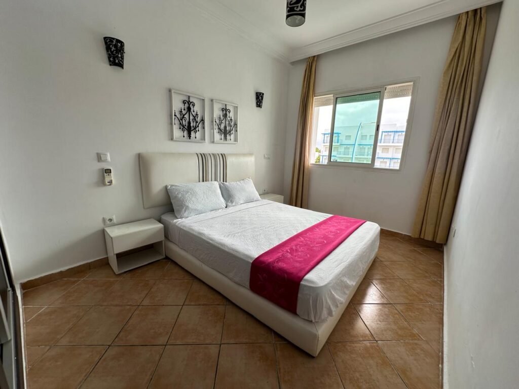 10-4-1024x768 Appartement Réf. D2-25-RB-CN disponible a reviera beach vue sur piscine