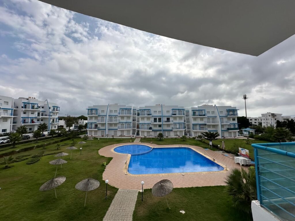 14-6-1024x768 Appartement Réf. D2-25-RB-CN disponible a reviera beach vue sur piscine