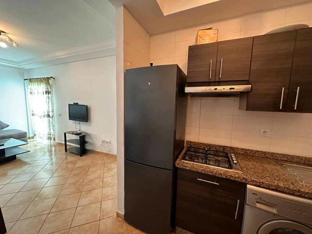 32-1-1024x768 Appartement Réf. D2-25-RB-CN disponible a reviera beach vue sur piscine